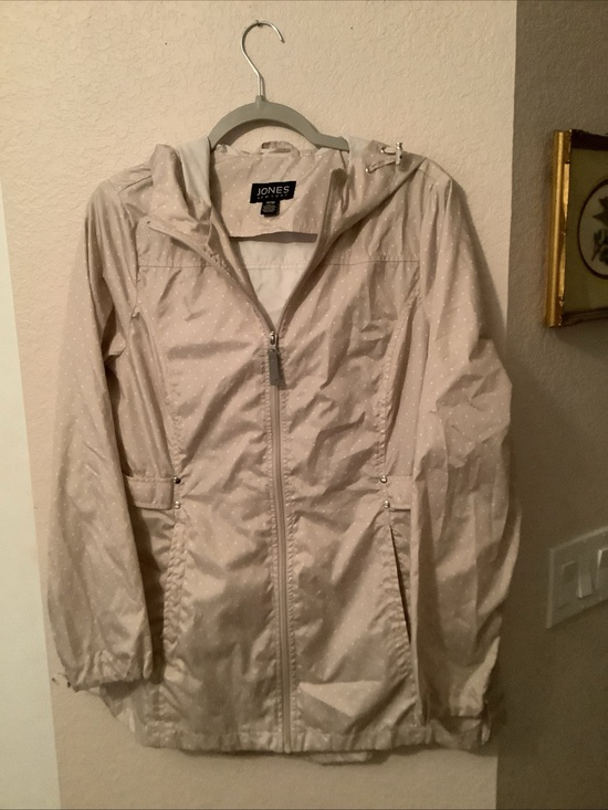 Jones New York Jackets & Blazers - Jones New York Light Beige Polka Dot Hooded Raincoat